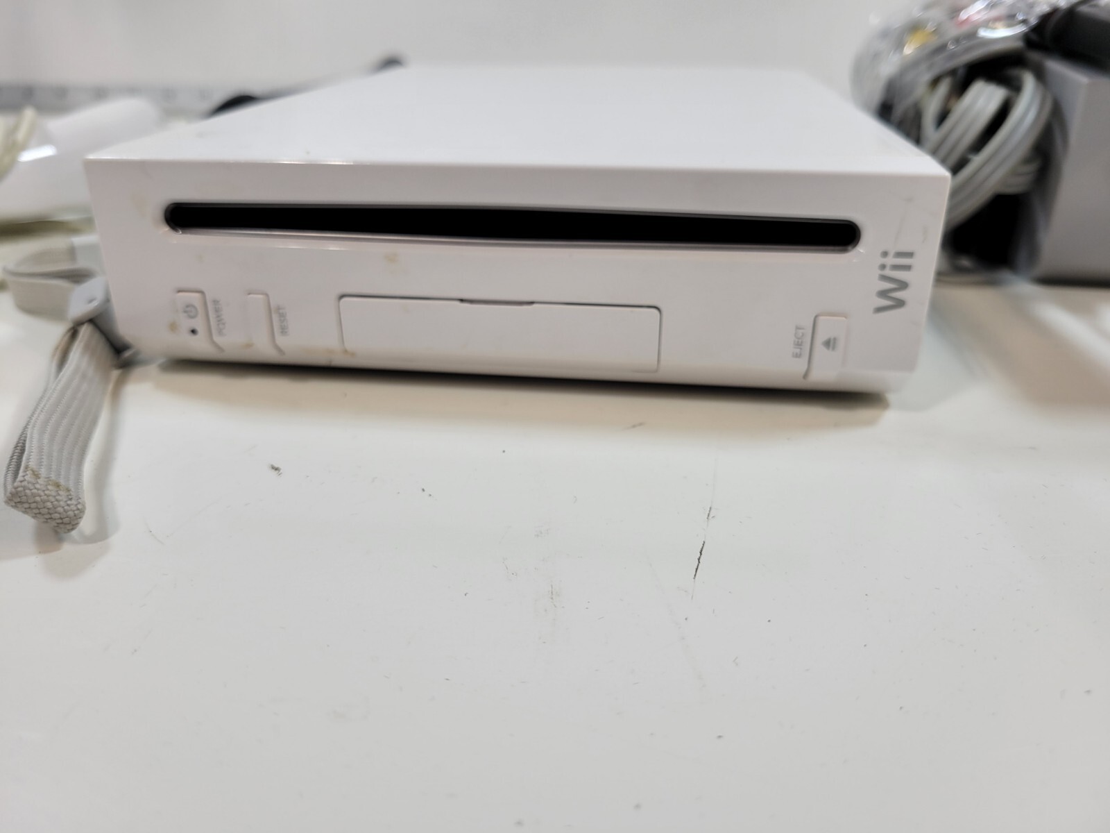 Nintendo Wii RVL-001 WHITE Console with Controller and Cables Tested Working